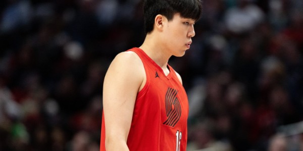 博鱼体育-杨瀚森3中1仅2+1+1：末节被弃用躺赢 仍是边缘轮换球员