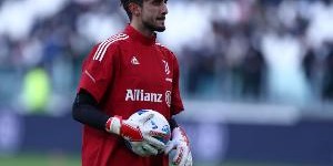 博鱼下载-尤文跟队报训练情况：佩林健身房工作，踢了罗马的球员进行康复